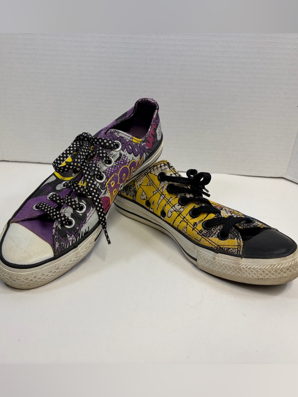 Men's Low-Top Canvas Sneakers in Purple & Yellow
